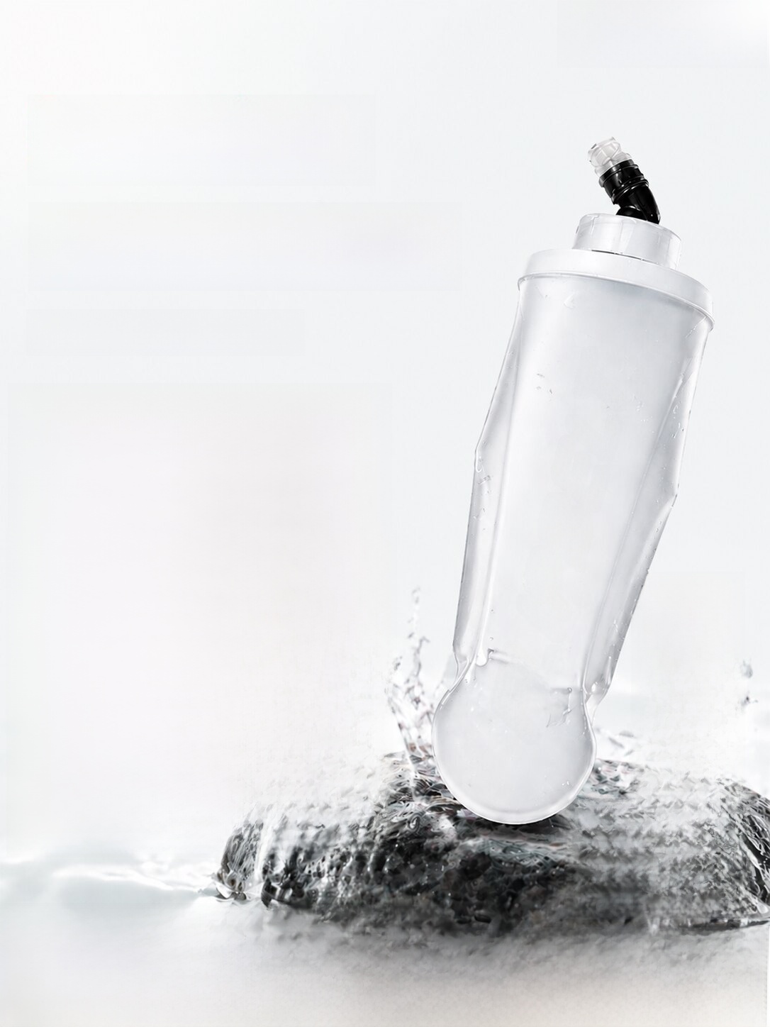 Running Gear Outdoor - FlipBelt Sport Soft Water Bottle Portable